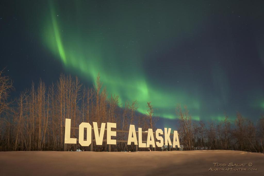 Pike’s Waterfront Lodge